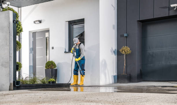 Best Pool Deck Cleaning  in Mounds, OK